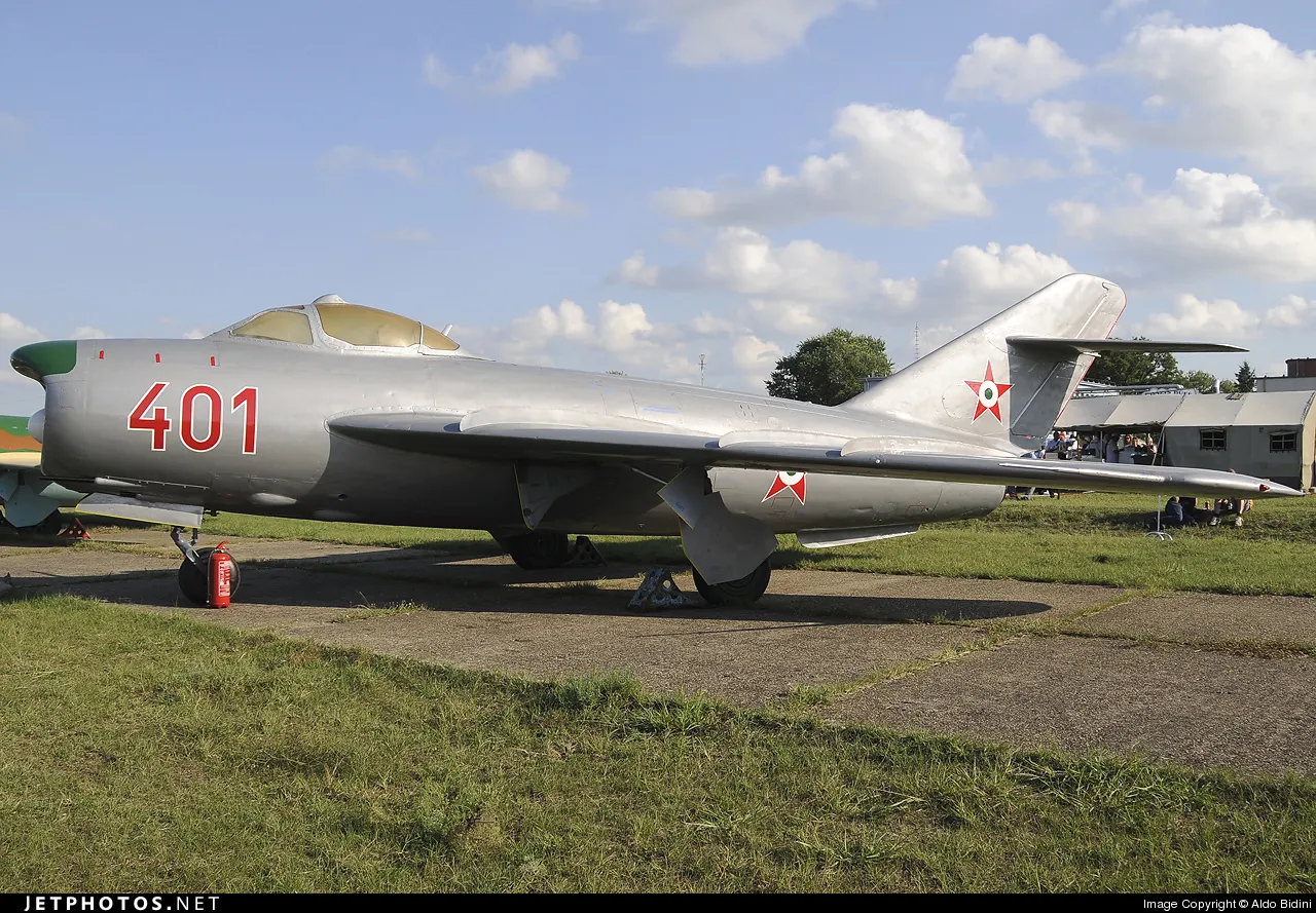 A restored Hungarian Air Force MiG-17PF (registration 401) on static display at Kecskemét Air Base, 2010 — the same radar-equipped variant flown by Colonel Knoll on July 21, 1959